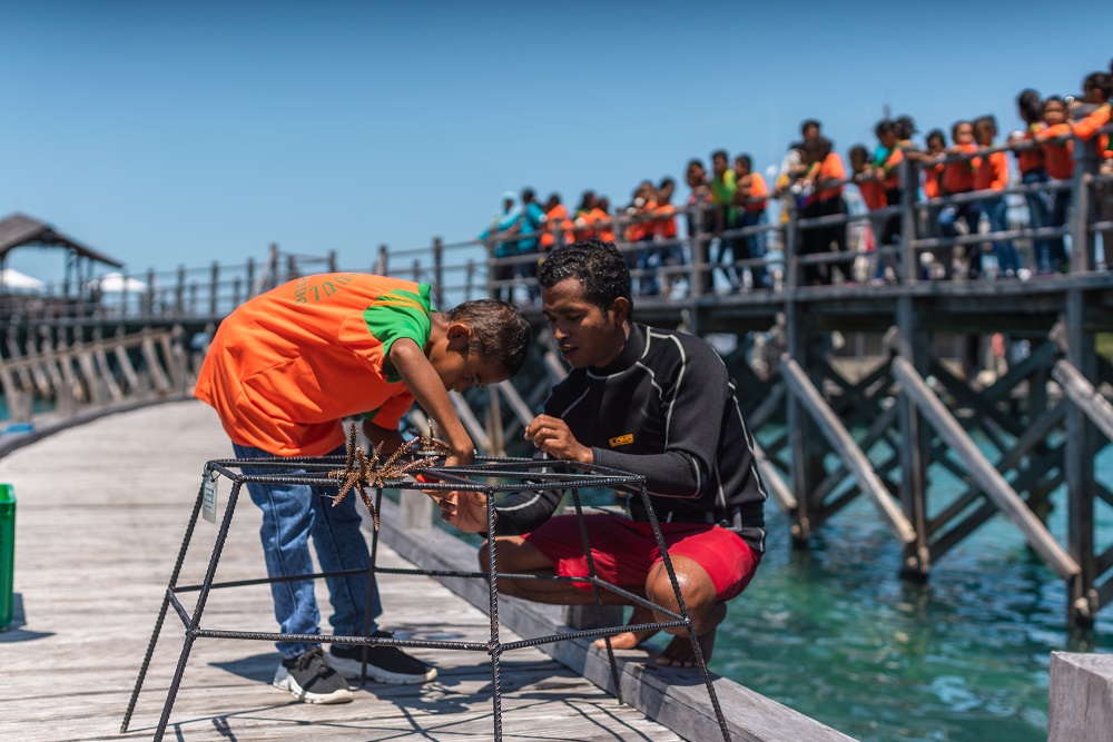 Marine Life Workshop and Coral Planting at AYANA Komodo Waecicu Beach(4)