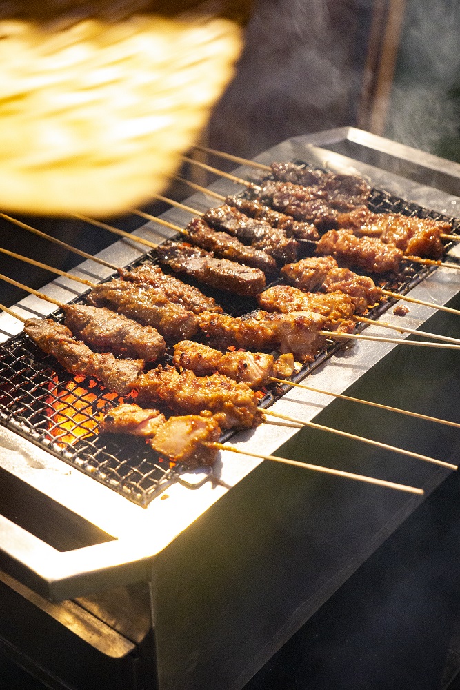 Hotel Indigo Bali - Seminyak Seafood BBQ 4