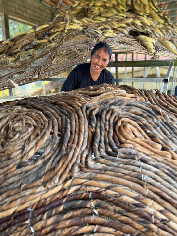 Chloe-Quinn-with-a-leaf-weaved-snail---photo-courtesy-of-Make-a-Scene-Bali