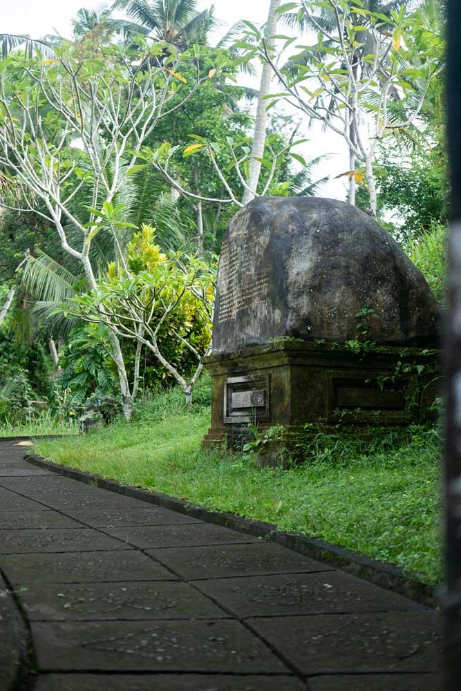 Pura-Yeh-Pulu-Blahbatu-Gianyar-Bali