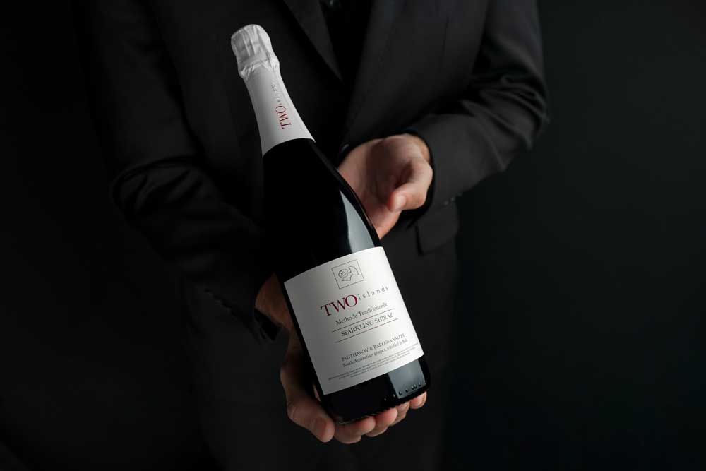 TWO-Islands-Sparkling-Shiraz-1