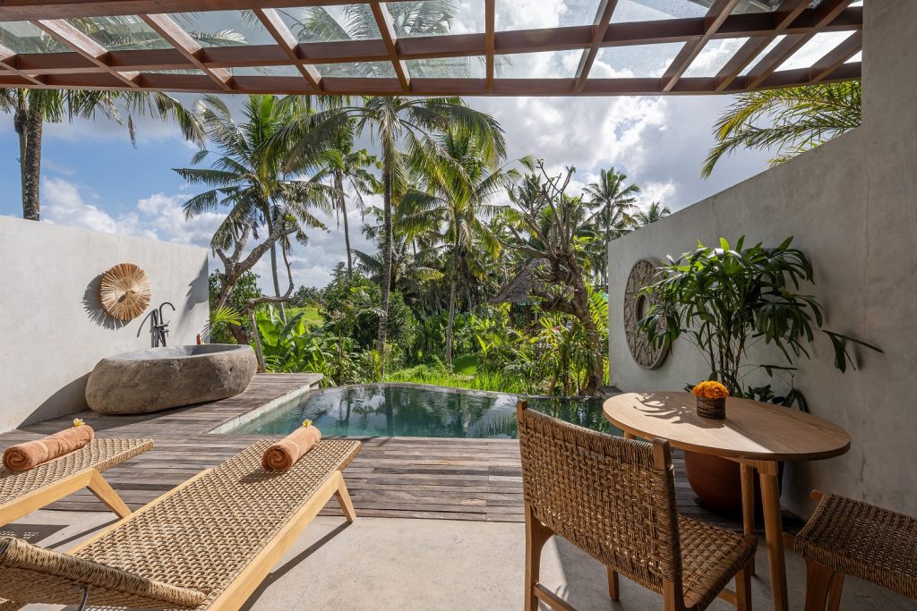 Pool Suite