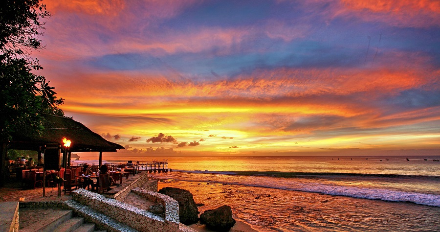 Best seafood restaurant Bali, Jimbaran with view on the sea.