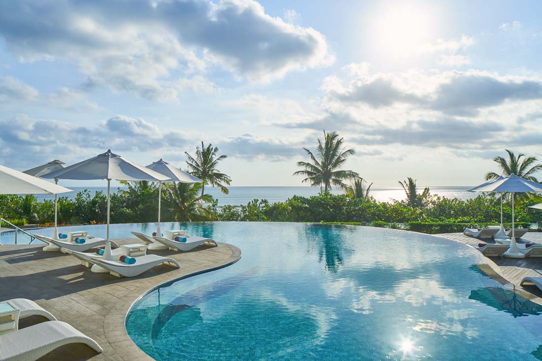 Sheraton-Bali-Kuta-Resort-pool-by-daytime