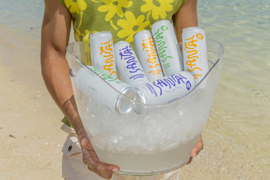 Santai Seltzer Lifestyle (1)
