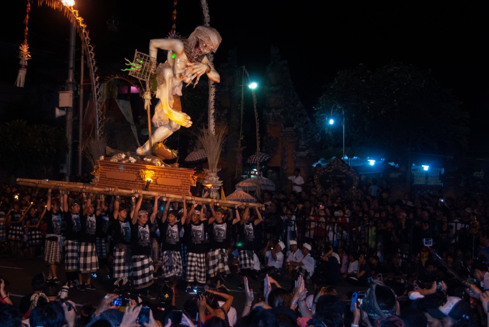 ogoh-ogoh in desa adat