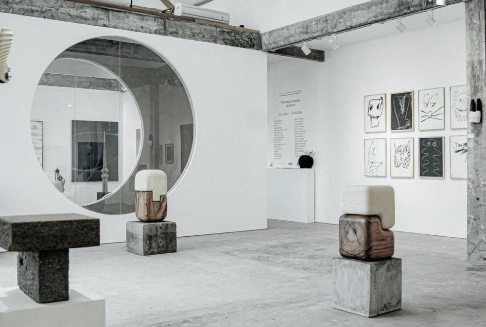 SUN . CONTEMPORARY Gallery