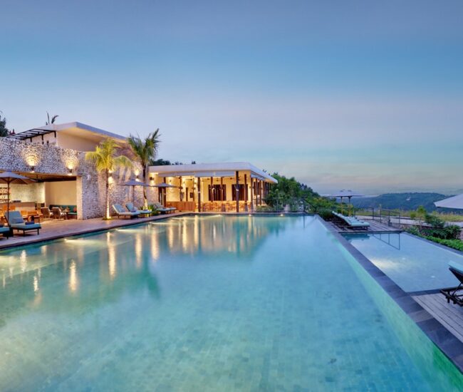 MĀUA Nusa Penida - Pool-with-Aroha-and-Kowhai