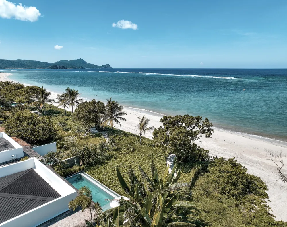 Royal-Amber-Villa-at-Amber-Lombok-Beach-Resort-2