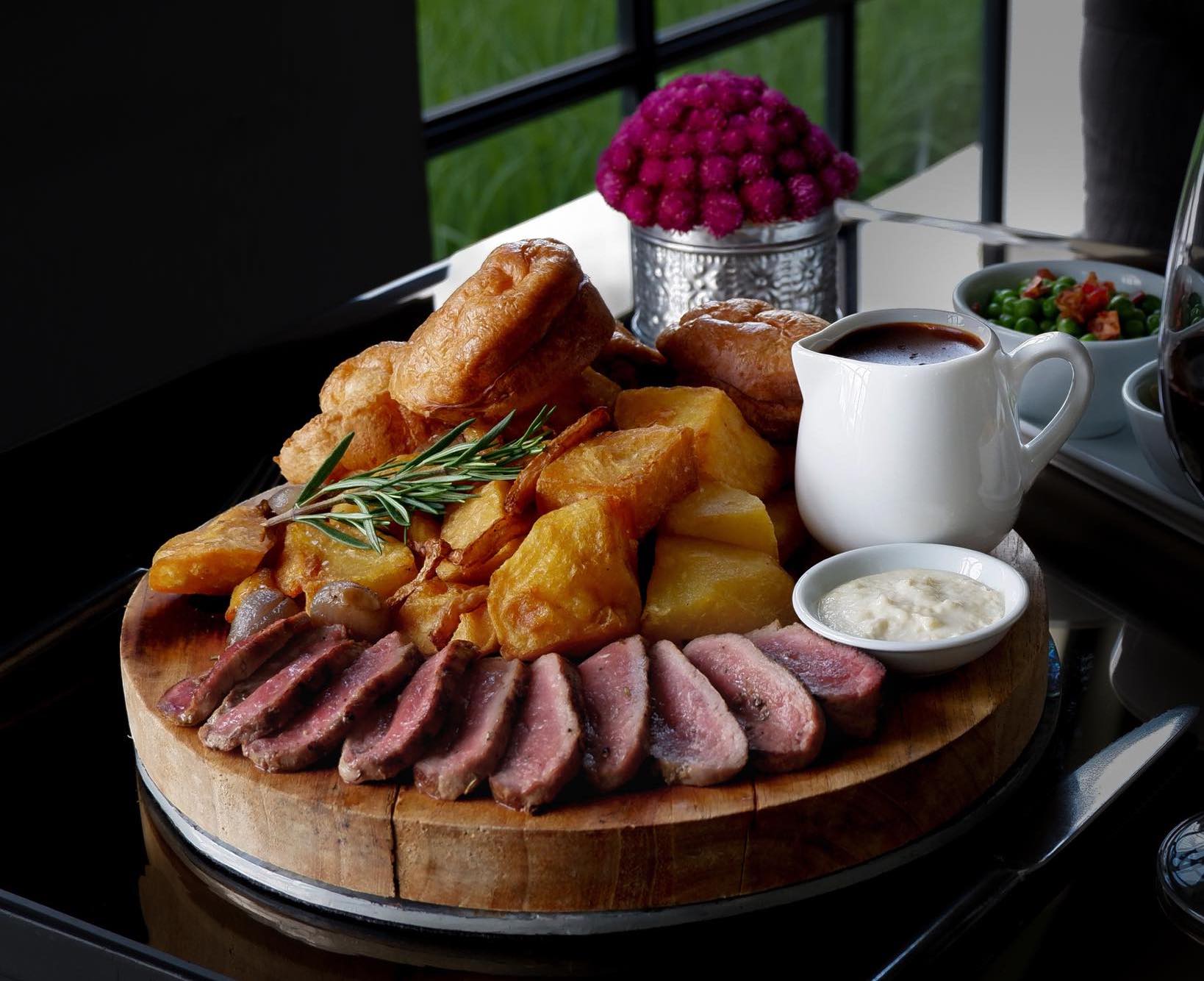 Sunday-Roast-in-Bali-Jemme-Bali-Seminyak