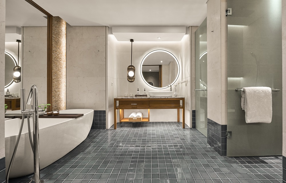 InterContinental Bali Sanur Resort - Junior Suite Bathroom