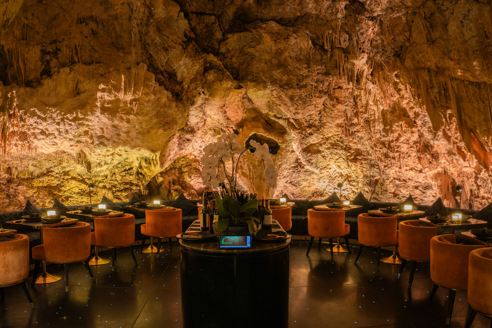 The-Cave-by-Chef-Ryan-Clift-Fine-Dining-in-Bali