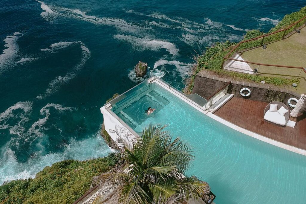 The edge bali - romantic hotels in Uluwatu 3\