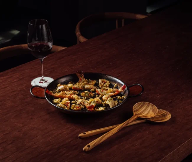 Sazon - Squid Ink Paella-Image credit by GLOW Contents
