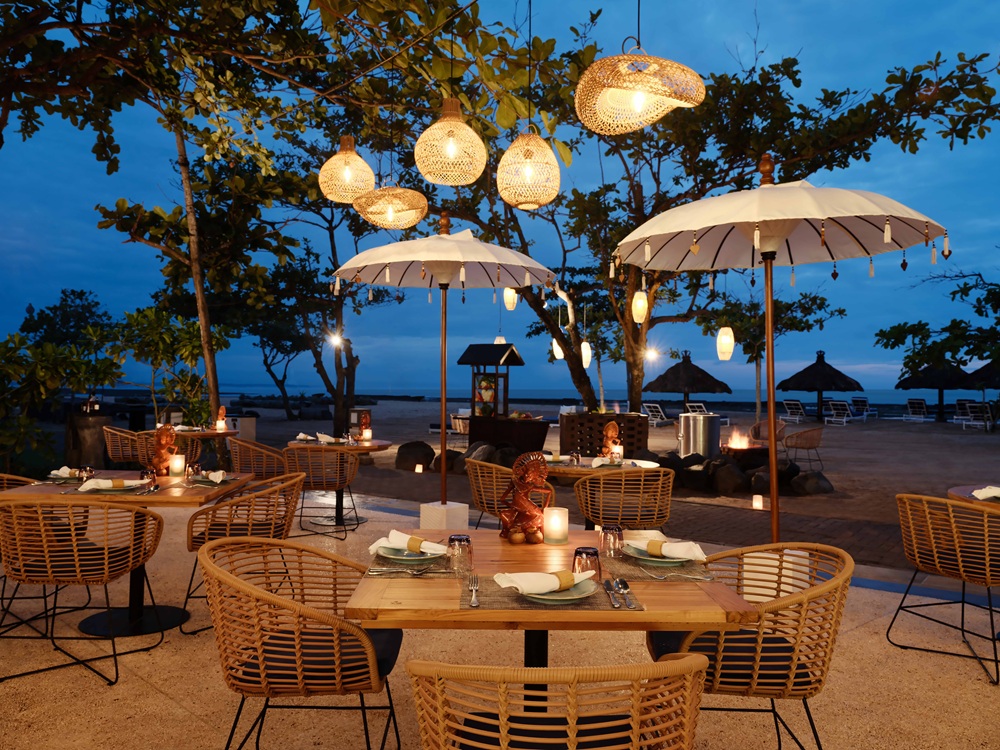 1. Toya Beach Bar & Grill - Summer BBQ