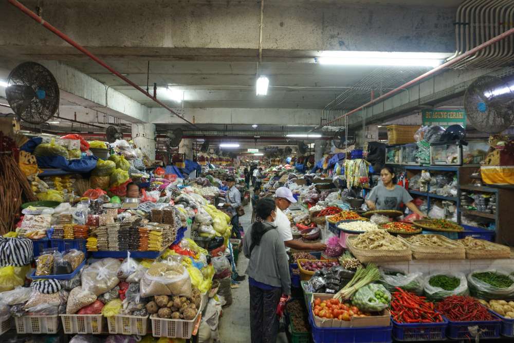 The ground floor of Pasar Badung Bali Market - Photo by Edward Speirs