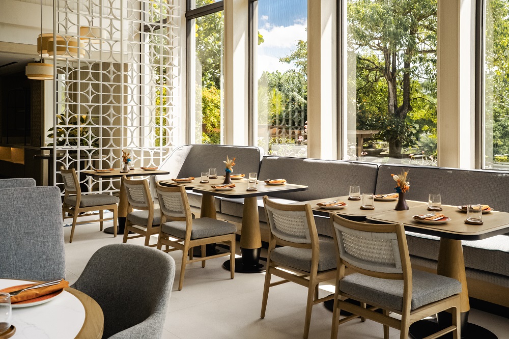 SKAI Bar & Grill - Interior