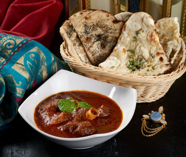 Ganesha-Ek-Sanskriti-Rogan-Josh-+-Naan