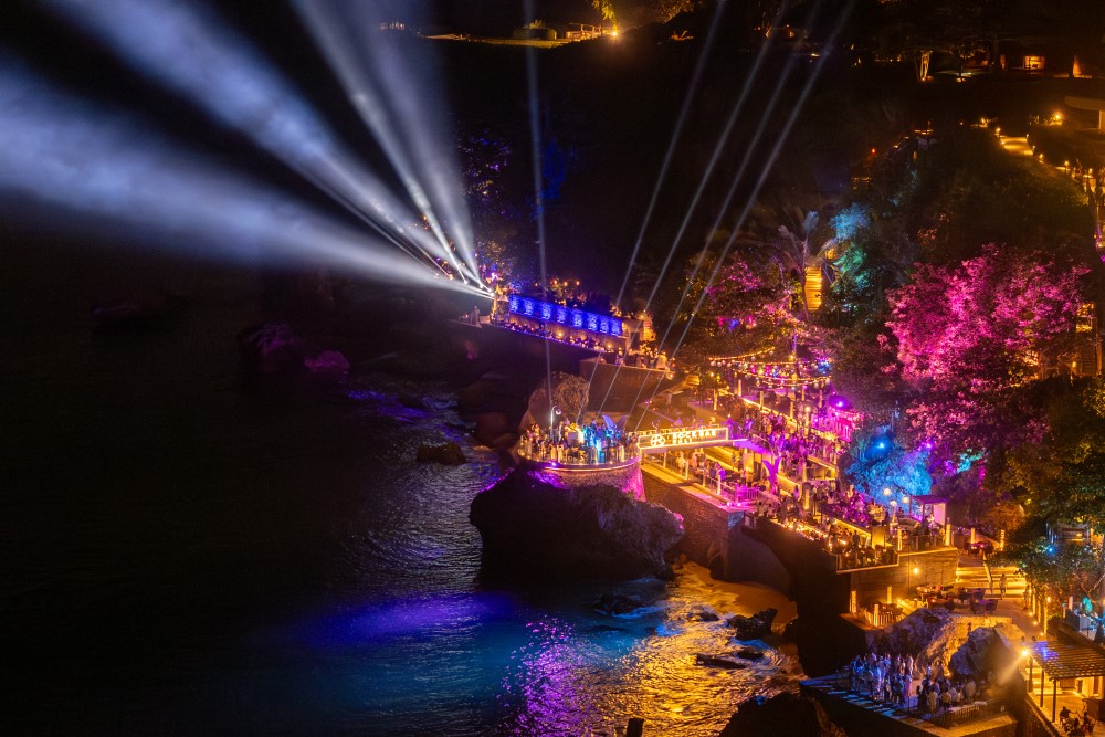 A Party at Rock Bar AYANA Festive