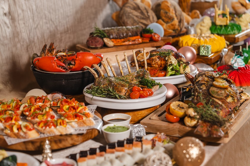 Festive Menu at AYANA Komodo Waecicu Beach