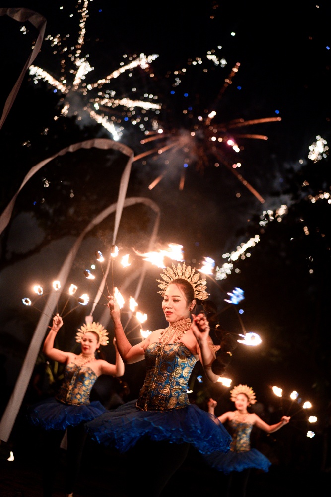 Oberoi Season of Joy 6