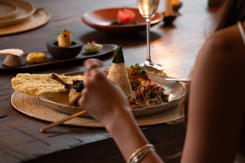 John Hardy Festive Holiday 1