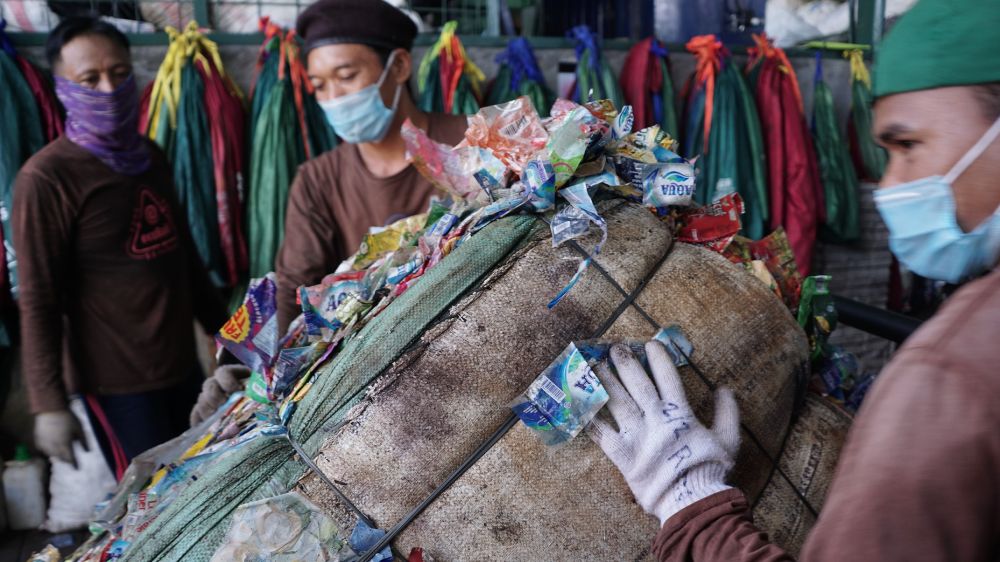 ecoBali - Bali waste disposal practices