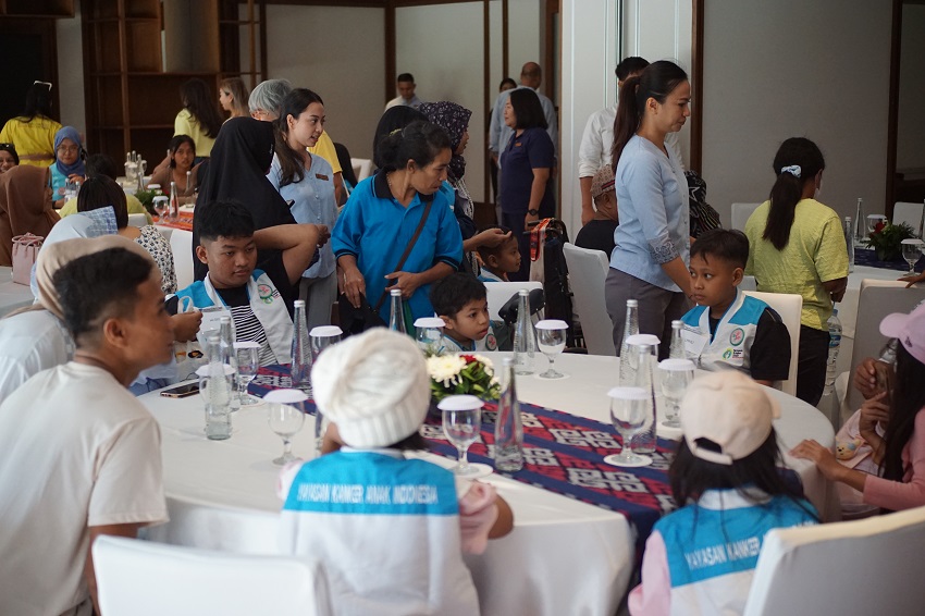 The Meru Sanur and Bali Beach Hotel, The Heritage Collection Unite for World Cancer Day with Yayasan Anak Kanker Indonesia (YKAI).