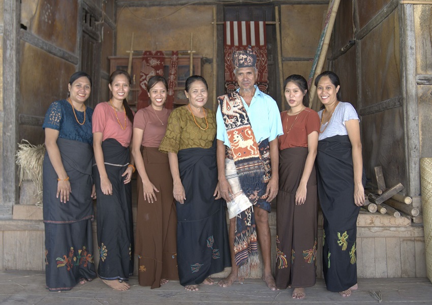 Through this exhibition and film series, Threads of Life invites audiences to appreciate textiles beyond as objects of beauty, but also as living expressions of identity and heritage: threads that continue to connect and guide communities across Indonesia today.