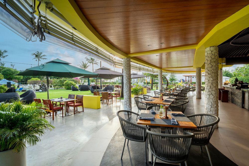 Easter in Bali - Holiday Inn Baruna 1