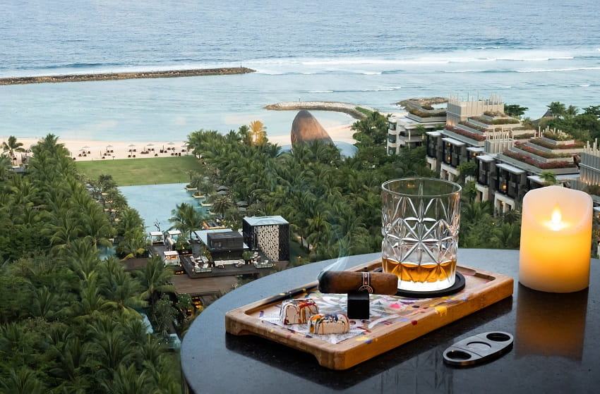 In June of that year, The Apurva Kempinski Bali unveiled a 144-square-metre, avant-garde atelier in collaboration with internationally acclaimed French graffiti artist Cyril Kongo.