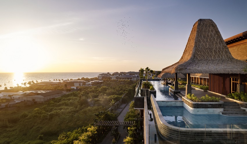 Holiday Inn Resort Bali Canggu emerges as a haven where modern comfort and warm Balinese hospitality intersect.