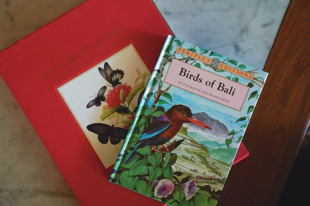 Birds of Bali Book by Victor Mason