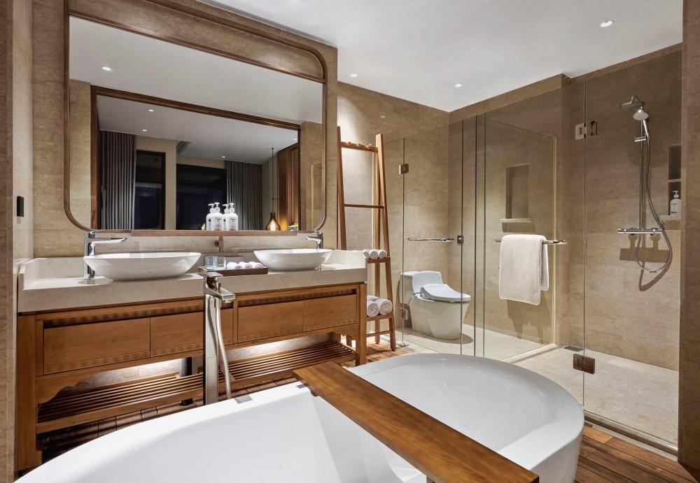 HIRBC - One Bedroom Suite Ocean View bathroom
