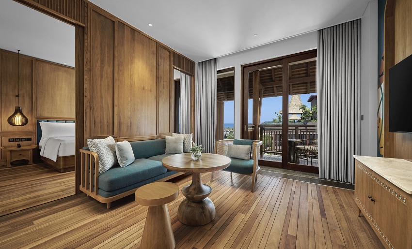 The crème de la crème is the One-Bedroom Ocean View Suite, a spacious 64 sqm haven located on the highest level of Holiday Inn Resort Bali Canggu.