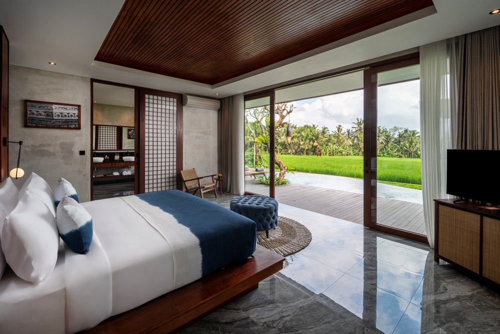 Inara Alas Harum Signature Villa with Rice Field View - Bedroom