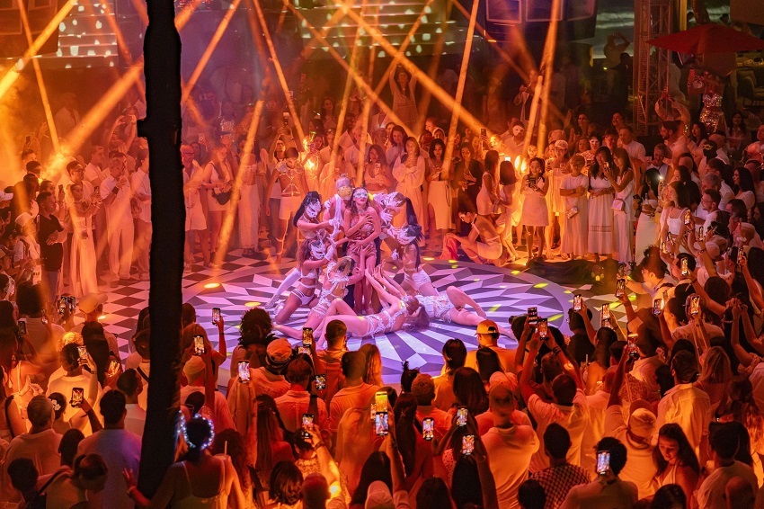 KU DE TA White Party 2024