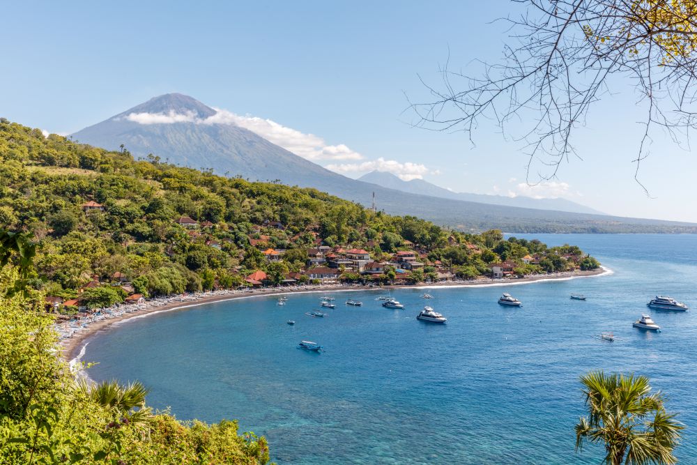 AMED - Jemeluk Bay