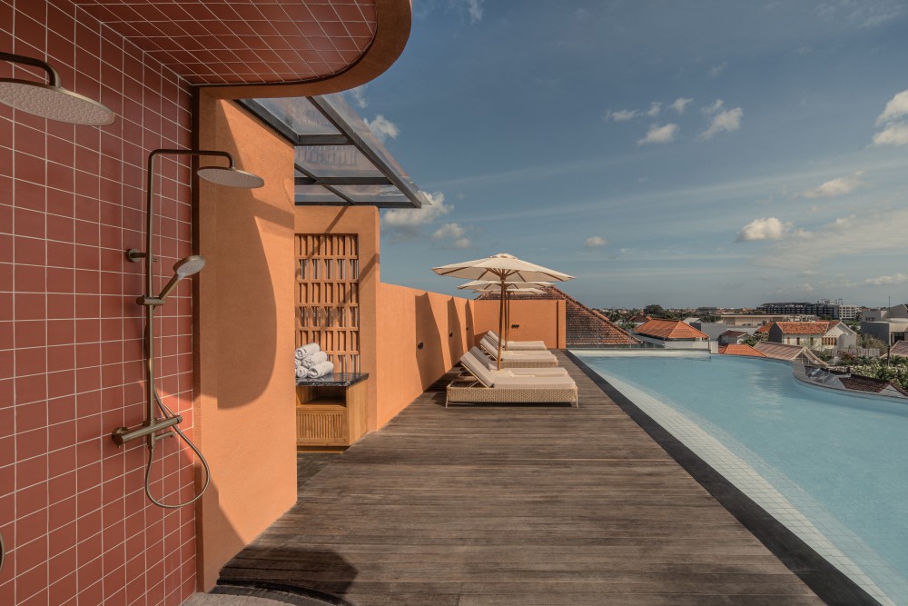 Ajowa Resort & Spa Seminyak - Rooftop Pool iNi ViE New Resorts