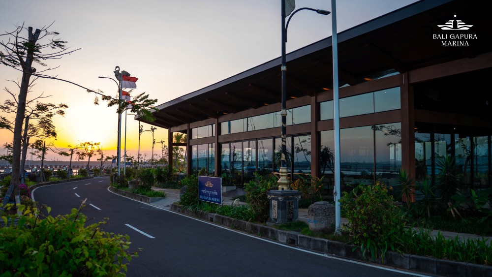 Bali Gapura Marina 1