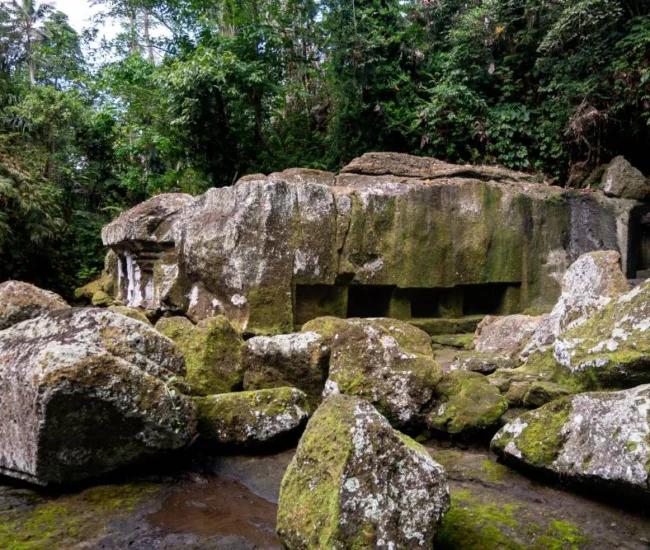 Candi Tebing Tegalinggah