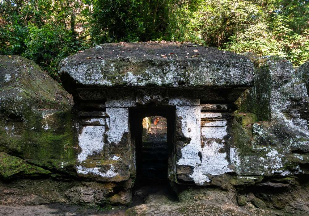 Candi Tebing Tegalinggah, photo by Edward Speirs.