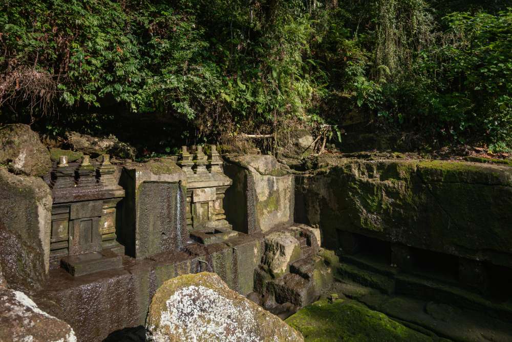 Candi Tebing Tegalinggah, photo by Edward Speirs.